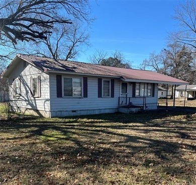 Arkansas River Home For Sale in Gore Oklahoma