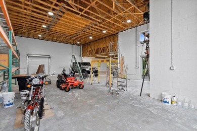 This beautiful home built in 2022 then massively upgraded in - photo 12