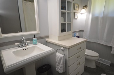 Presenting a spacious 3+ bedroom, 2 bathroom ranch home, ideally - photo 25