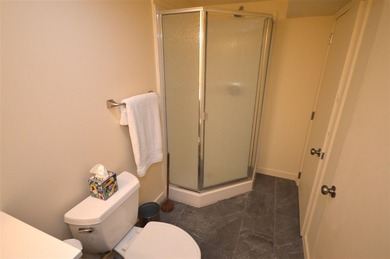 Presenting a spacious 3+ bedroom, 2 bathroom ranch home, ideally - photo 36
