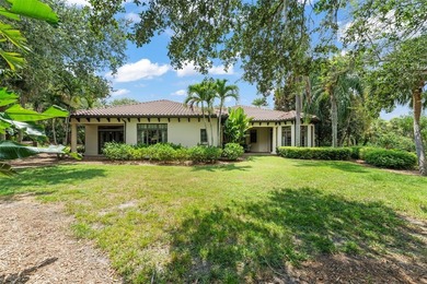 Discover the effortless blend of luxury, privacy, and modern - photo 42