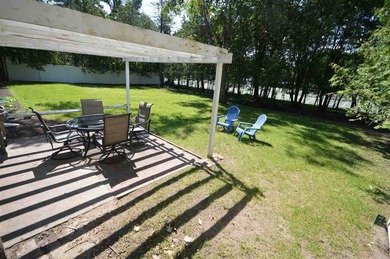 Presenting a spacious 3+ bedroom, 2 bathroom ranch home, ideally - photo 42