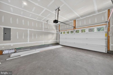 Builder incentive available! Qualified buyers may receive a - photo 42