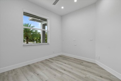 This beautiful home built in 2022 then massively upgraded in - photo 49