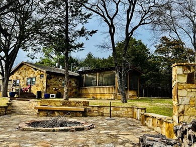 Lake Home For Sale in Pottsboro, Texas