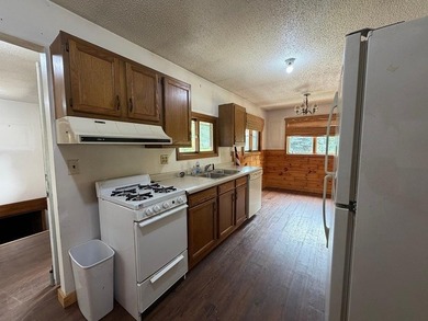 Perfect start to Country Living! If you are looking for a - photo 4