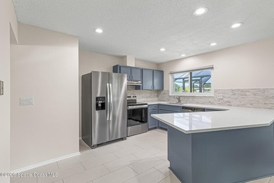 THIS IS A MUST SEE! Extremely Well-Maintained, Remodeled, 3 - photo 17