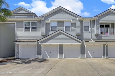 Lake Condo For Sale in Jacksonville, Florida