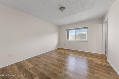 THIS IS A MUST SEE! Extremely Well-Maintained, Remodeled, 3 - photo 25