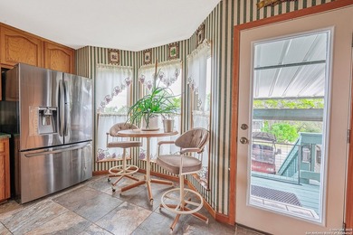 **MUST-SEE VIDEO TOUR!** Experience the privacy and beauty of - photo 7