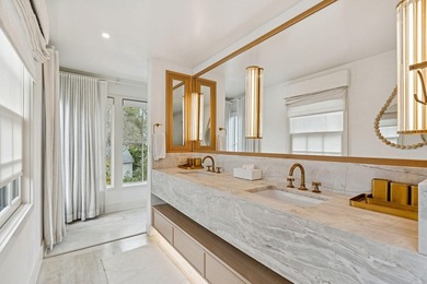 Located in the heart of Old Village, just moments from Alhambra - photo 43