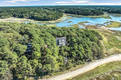 Down a quiet, rustic road, high above Wellfleet's Silver Spring - photo 1