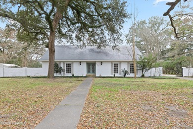 Vermilion River - Lafayette Parrish Home For Sale in Lafayette Louisiana