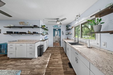 Welcome home to this charming 3 bedroom, 3 bath residence - photo 8