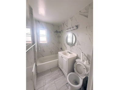 This exceptional townhouse features 4 bedrooms and 3 bathrooms - photo 10