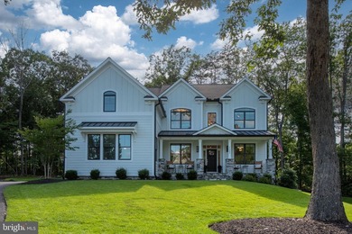 A Home That Truly Has It All Welcome to this exceptional - photo 11
