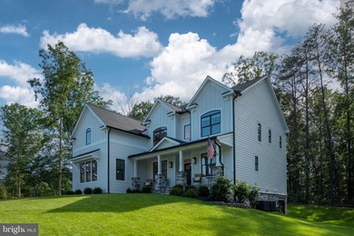 A Home That Truly Has It All Welcome to this exceptional - photo 13
