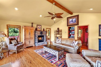 Breathtaking mountain views take center stage from this - photo 14