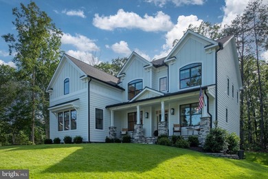 A Home That Truly Has It All Welcome to this exceptional - photo 14