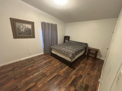 Great 4BR/2BA manufactured home in Toledo Beach Subdivision - photo 19