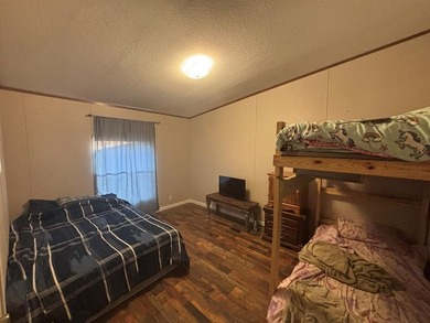 Great 4BR/2BA manufactured home in Toledo Beach Subdivision - photo 20