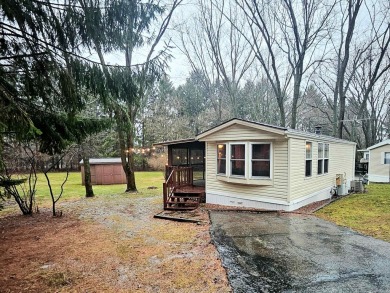 Lake Koshkonong Home For Sale in Edgerton Wisconsin