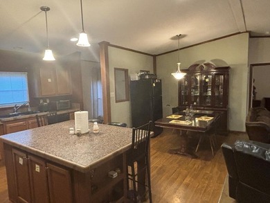 Great 4BR/2BA manufactured home in Toledo Beach Subdivision - photo 22