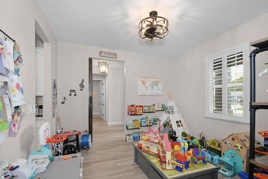 Not your cookie-cutter home. This magazine-worthy 3-bedroom - photo 22