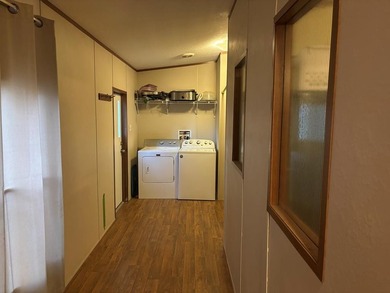 Great 4BR/2BA manufactured home in Toledo Beach Subdivision - photo 24
