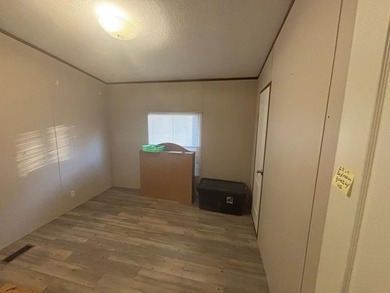 Great 4BR/2BA manufactured home in Toledo Beach Subdivision - photo 31