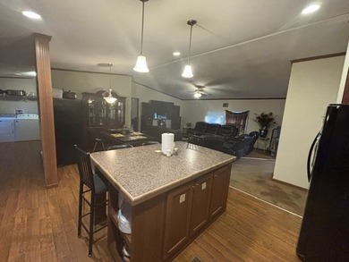 Great 4BR/2BA manufactured home in Toledo Beach Subdivision - photo 36