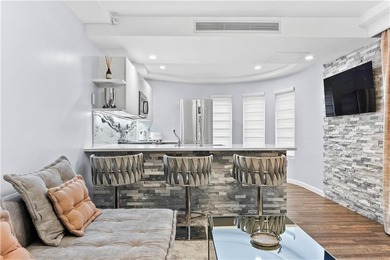 Welcome to Alexander on the Shore, where true indoor-outdoor - photo 7