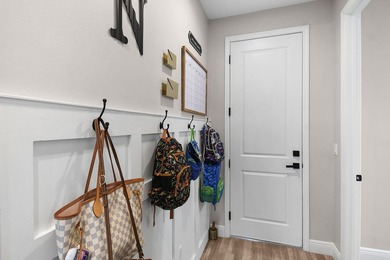 Not your cookie-cutter home. This magazine-worthy 3-bedroom - photo 38