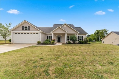 Lake Hartwell Home Sale Pending in Anderson South Carolina