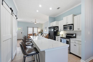 Beautifully updated 3BR/2BA home in the highly desirable Brandon - photo 8