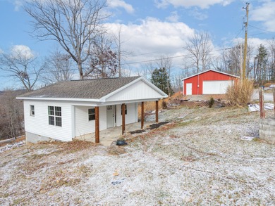 Lake Cumberland Home For Sale in Burnside Kentucky