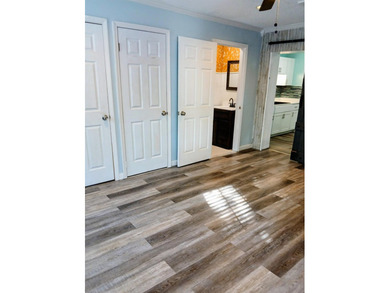 Coastal Charm & Modern Comfort - Blocks from the Beach with No - photo 14