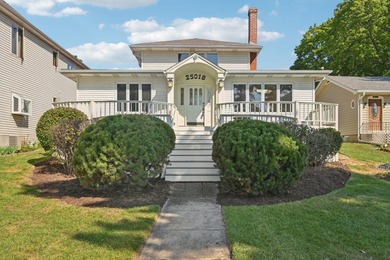 Lake Home Active Under Con in Ingleside, Illinois