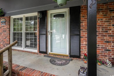 Coastal Charm & Modern Comfort - Blocks from the Beach with No - photo 23