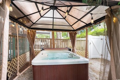 Coastal Charm & Modern Comfort - Blocks from the Beach with No - photo 24