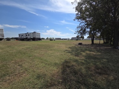 Waterfront lake lot on beautiful Peninsula Point - photo 3