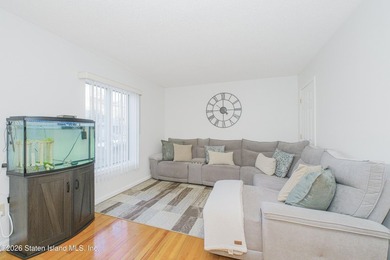 Beautifully maintained 4 bedroom, 4 bath townhome located in the - photo 7