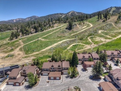 A RARE OFFERING ON THE SLOPES! Experience true mountain luxury - photo 7