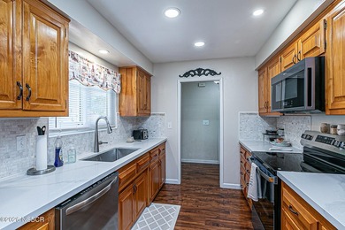 Welcome to your new Orcutt home! This beautifully updated - photo 7