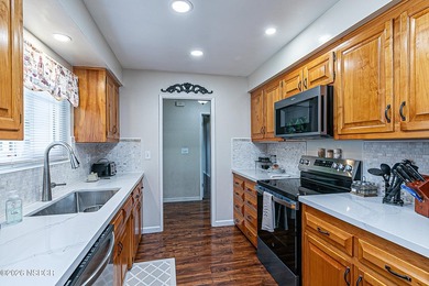Welcome to your new Orcutt home! This beautifully updated - photo 8