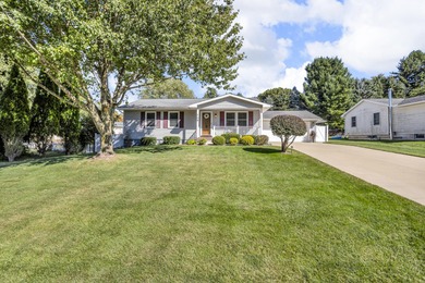 Mirror Lake - Jackson County Home Active Under Contract in Jerome Michigan