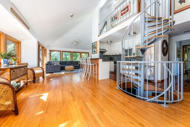 A beautiful home for all seasons! This stunning - photo 4