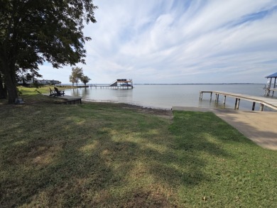 Waterfront lake lot on beautiful Peninsula Point - photo 24