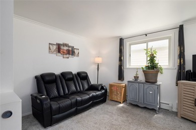 If you're searching for a home that's cute as a button, move-in - photo 6