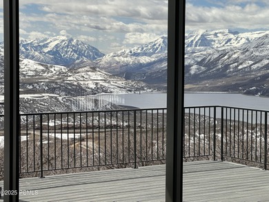 Discover unbeatable panoramic views of Deer Valley, the - photo 3